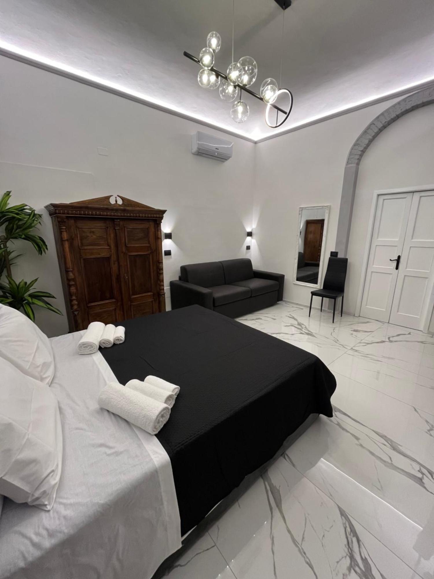 - Ghibellina 92 * Firenze